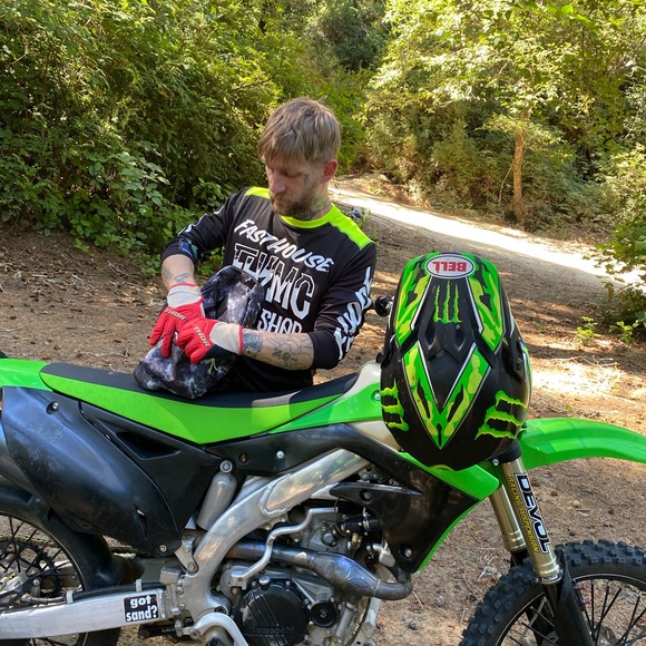 Meet your Posher, Justin - Picture 1 of 5